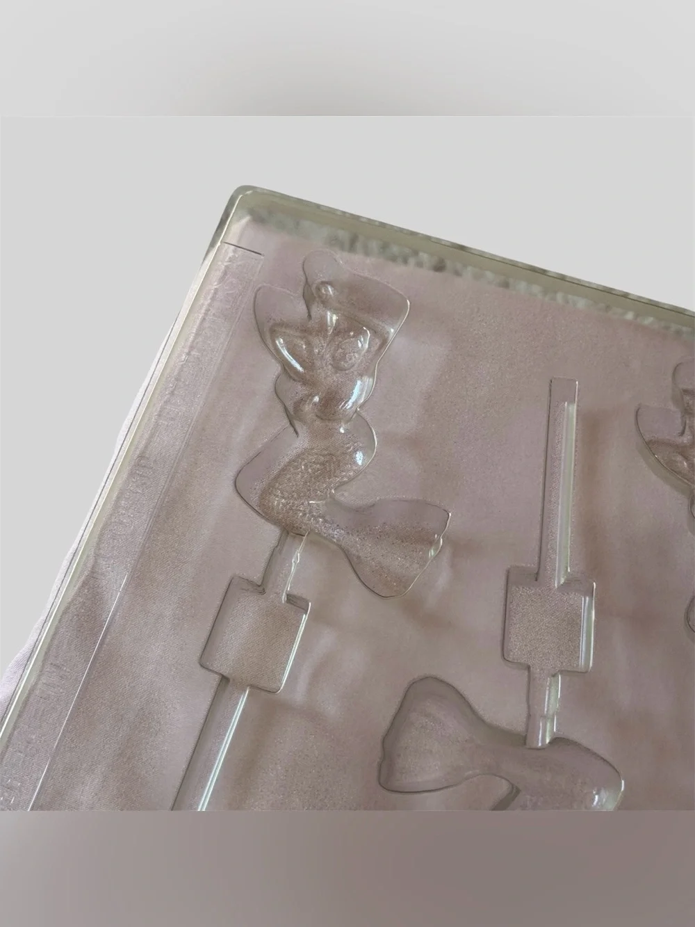Mermaid-Shaped Chocolate/Candy Pop Mold